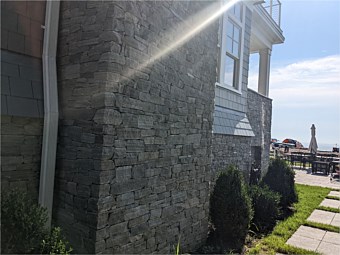 Neva ridge ashlar - house facade